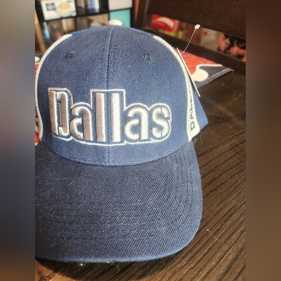 Dallas Cowboys hats - Picture 3 of 9